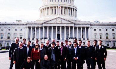 grupo na casa branca